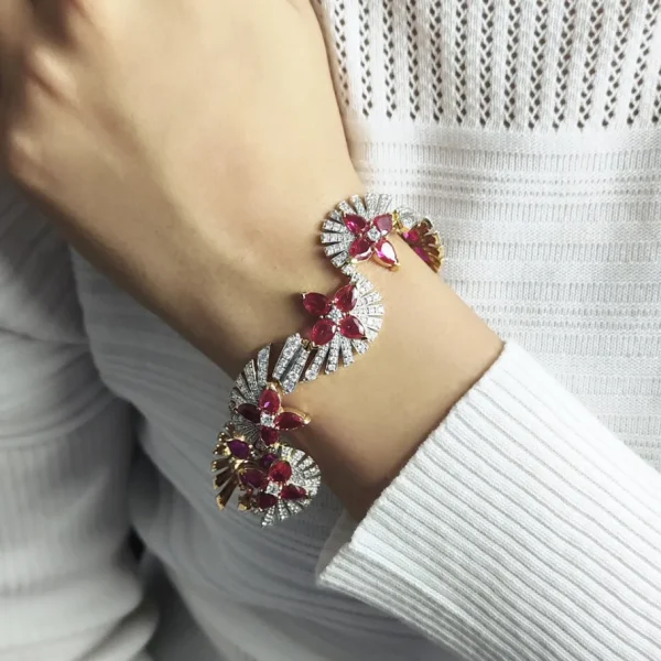 Stephen Dweck Sunray Ruby 21.90ct and Diamond 7.30ct Bracelet in 18K Gold< Bracelets
