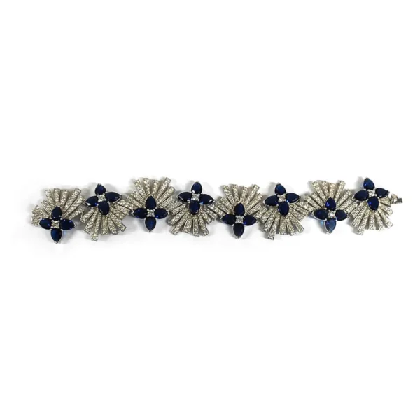 Stephen Dweck Sunray Sapphire 37.80ct and Diamond 13.05ct Bracelet in 18K Gold< Bracelets