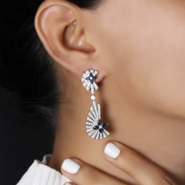Stephen Dweck Sunray Sapphire 2.35ct and Diamond 2.05ct Earring in 18K Gold< Earrings